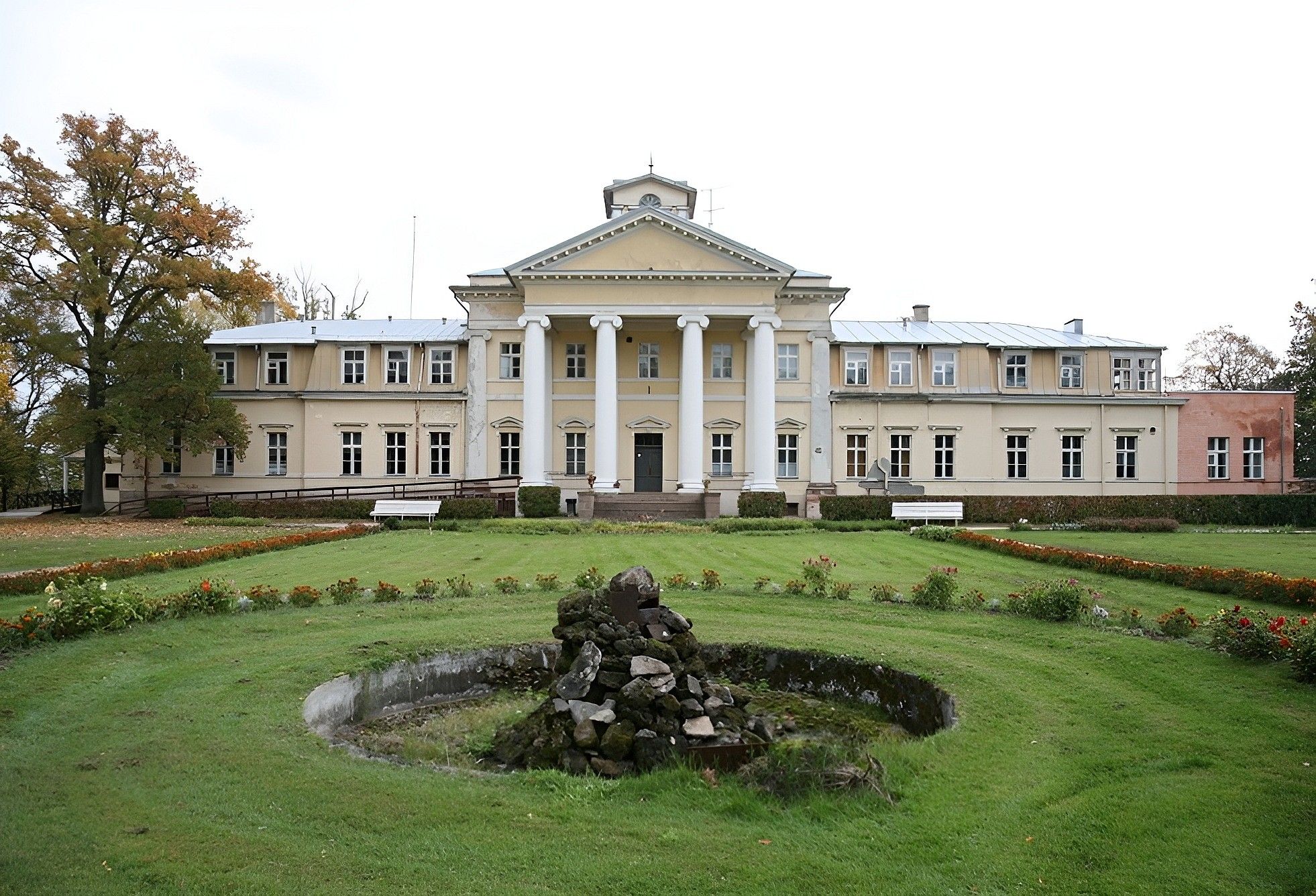 Fotky Schloss Krimulda in Livland/Vidzeme