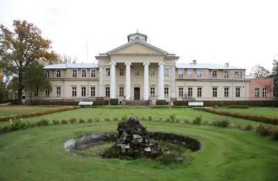 Nehnuteľnosti s charakterom, Schloss Krimulda in Livland/Vidzeme