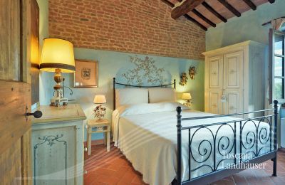 Vidiecky dom na predaj Asciano, Toscana, RIF 2992 Schlafzimmer 1