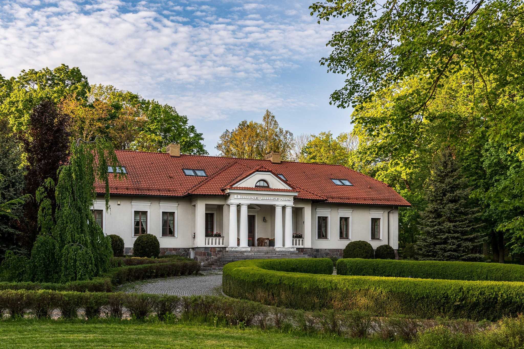 Fotky Restauriertes Herrenhaus - Przedborz / Lodz