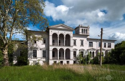 Was wird aus Schloss Randau bei Magdeburg?