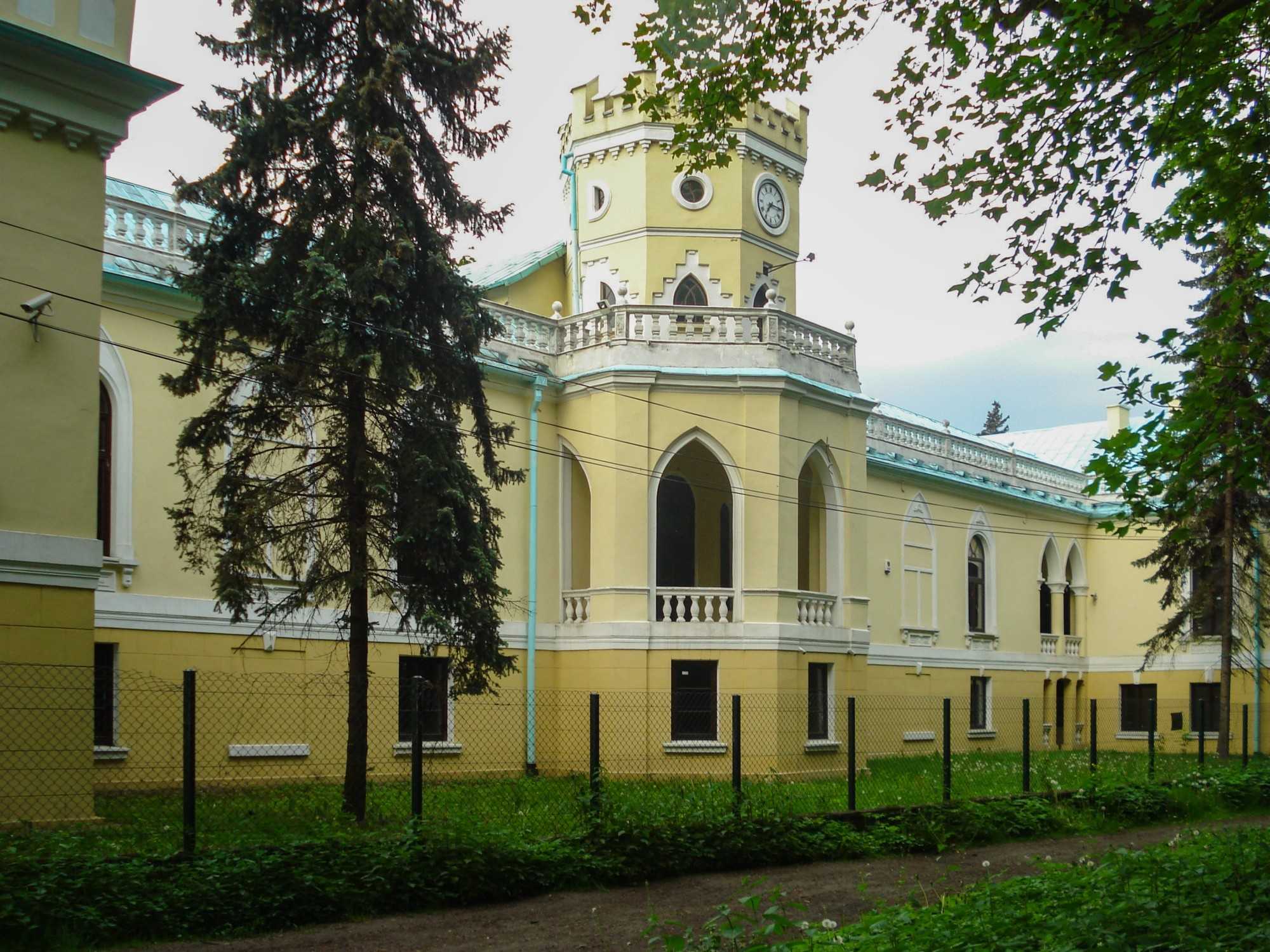 Fotky Schloss in Kłobuck - Pałac w Kłobucku