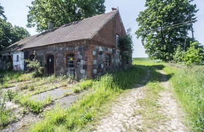 Zámok na predaj Przybysław, województwo zachodniopomorskie, Vedľajší dom