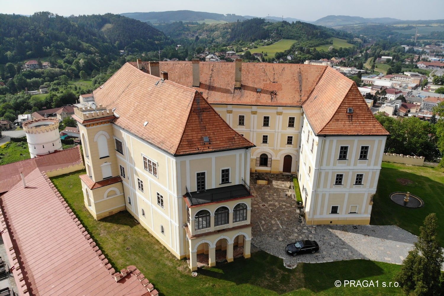 Fotky Renesančný zámok v Olomouckom kraji na severnej Morave