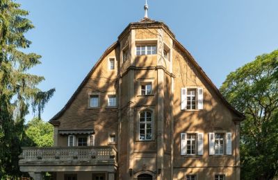 Zámok na predaj Baden-Württemberg, Linker Schlossflügel