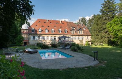 Zámok na predaj Baden-Württemberg, Blick vom Pool