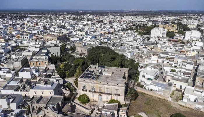 Zámok na predaj Manduria, Puglia,  Taliansko