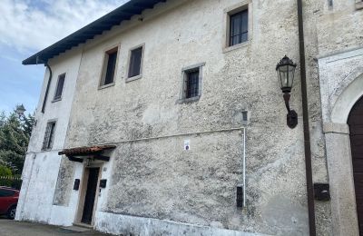 Kaštieľ na predaj Gignese, Via al Castello 20, Piemont, Fassade