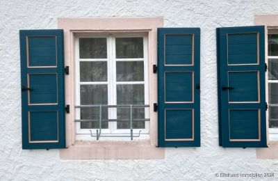 Mestský dom na predaj 53945 Blankenheim, Nordrhein-Westfalen, 2-farbig lackierte Fensterläden Holz