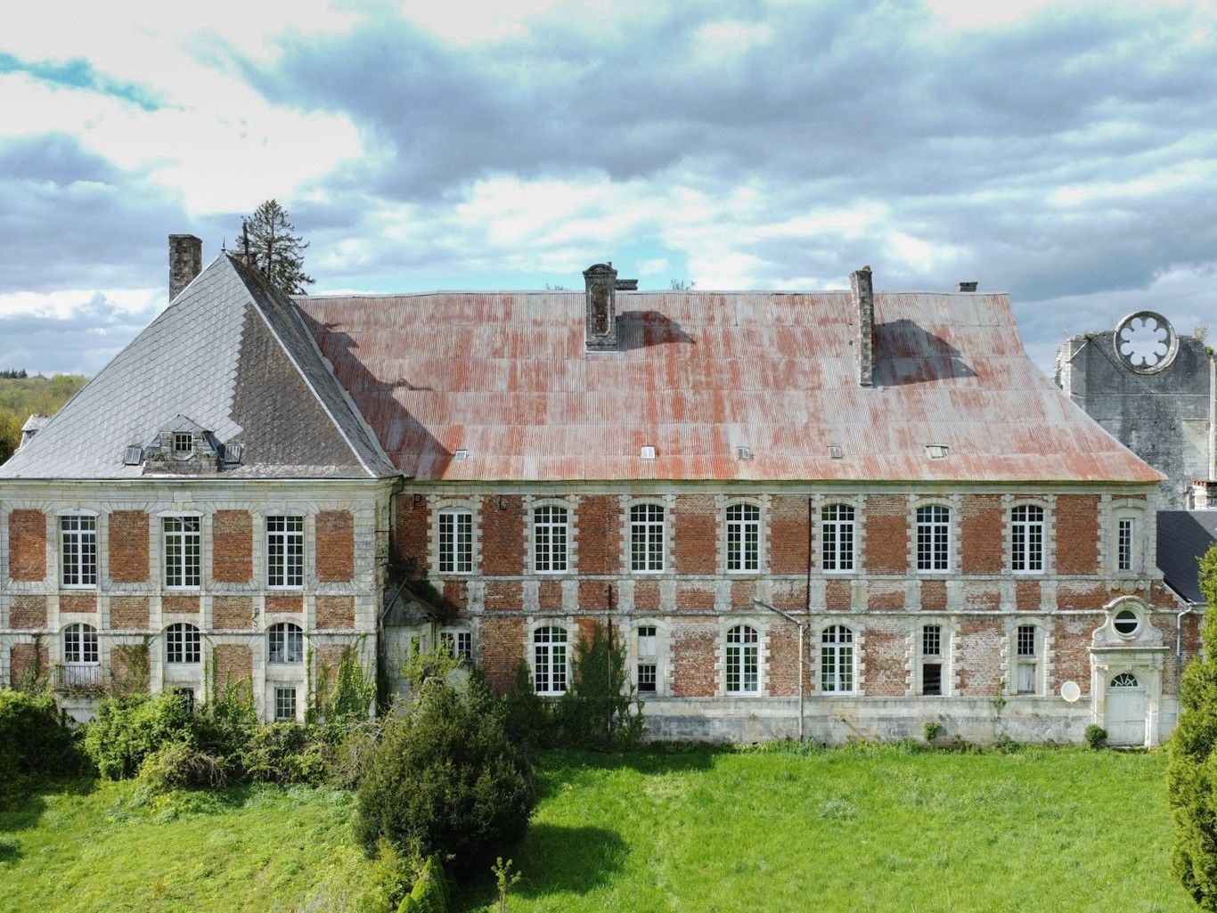 Fotky Starý kláštor v Ardenách, Francúzsko-Belgicko