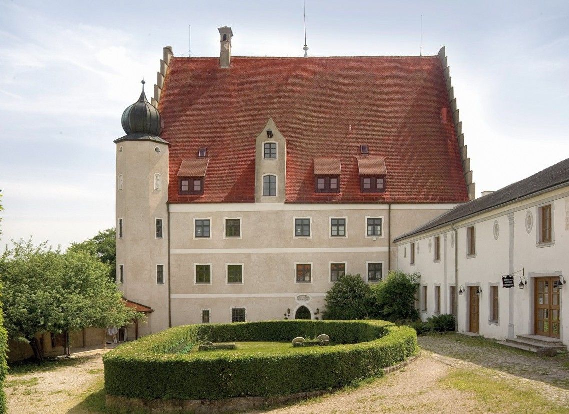 Fotky Castle between Ingolstadt and Regensburg