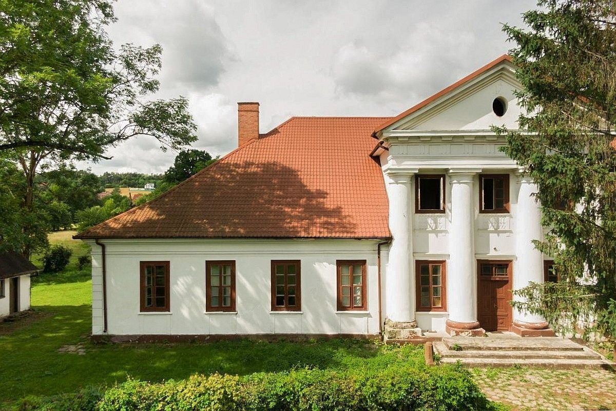 Fotky Očarujúci kaštieľ na juhu Poľska - bez provízie