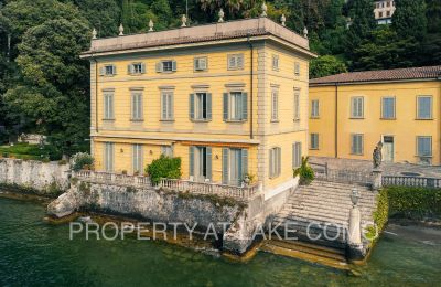 Byt na zámku na predaj Torno, Lombardsko, Villa Taverna