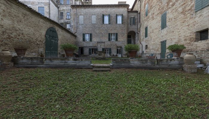 Historická vila na predaj Filottrano, Marche,  Taliansko