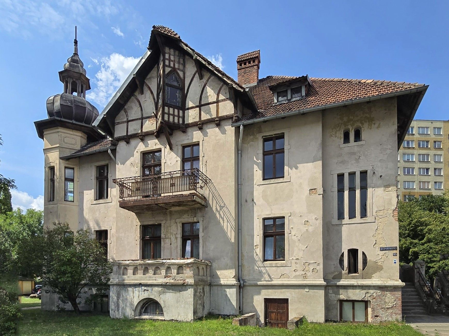 Fotky Old mansion in the center of Toruń