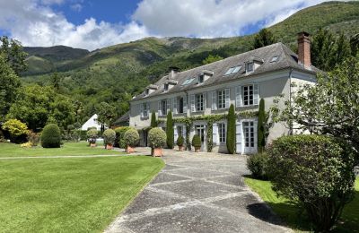 Kaštieľ Lourdes, Occitanie