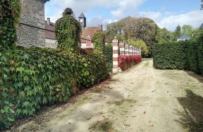 Zámok na predaj Bourgogne-Franche-Comté, Obrázok 2/14