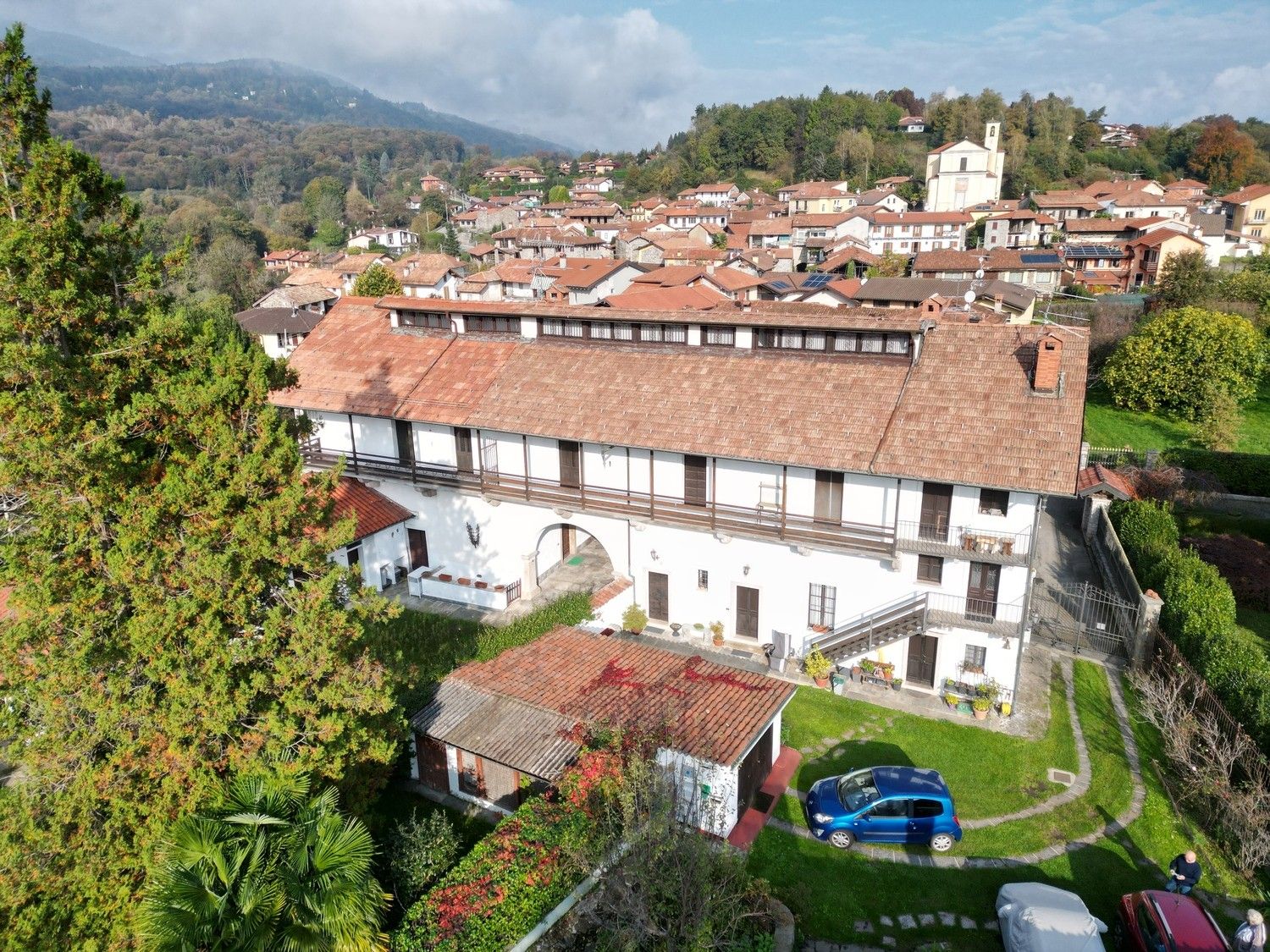 Fotky Kúsok histórie na jazere Maggiore: Castello di Vezzo