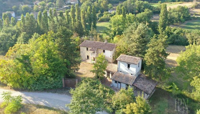 Historický objekt na predaj 06014 Montone, Umbria,  Taliansko