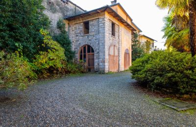 Historická vila na predaj Miasino, Piemont, Vedľajší dom