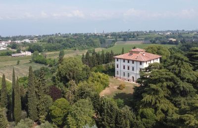 Historická vila na predaj Taliansko, Fotografia Drona