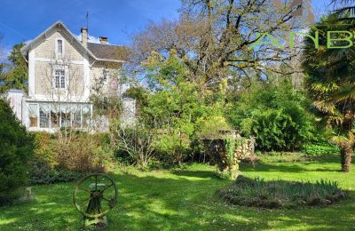 Historická vila Bussac-sur-Charente, Nouvelle-Aquitaine