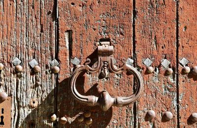 Zámok na predaj Uzès, Occitanie, Detaily