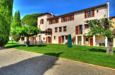 Historická vila na predaj Aups, Provence-Alpes-Côte d'Azur, Hlavná budova