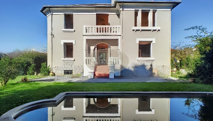 Historická vila na predaj Tarbes, Occitanie,  Francúzsko