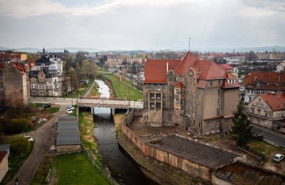 Historická vila na predaj Dzierżoniów, Henryka Sienkiewicza 4, województwo dolnośląskie, Pohľad zo zadnej strany