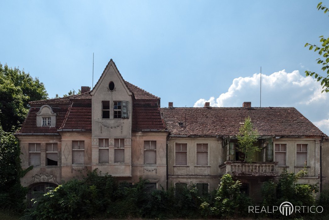 Denkmalgeschützte Villa in Sachsen-Anhalt, Nemecko