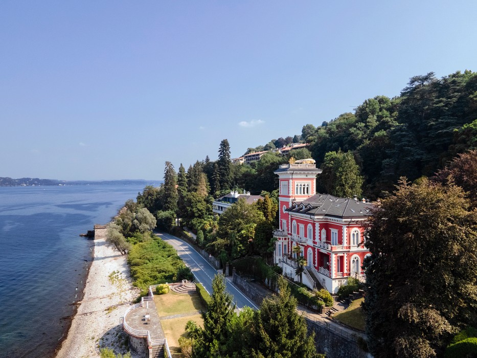 Romantické vily v Strese: Villa Excelsior Niobe, Stresa