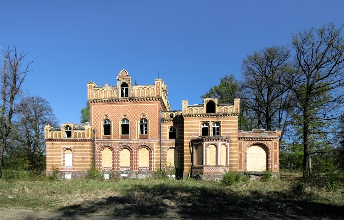 Herrenhaus Gentzrode (Neuruppin), erbaut im maurischen Stil, Gentzrode