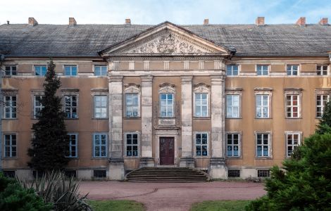 /pp/public_domain/thumb-deutschland-sachsen-anhalt-saalekreis-ostrau-schloss.jpg