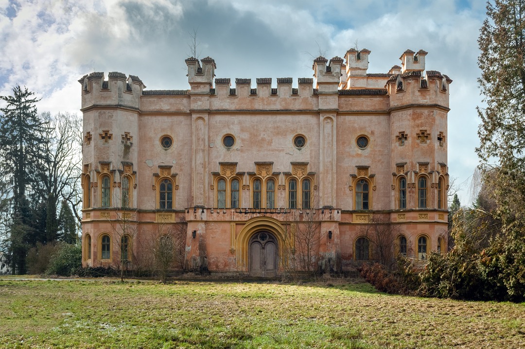 Neogotisches Schloss in Bezděkov, Böhmen, Tscheschien